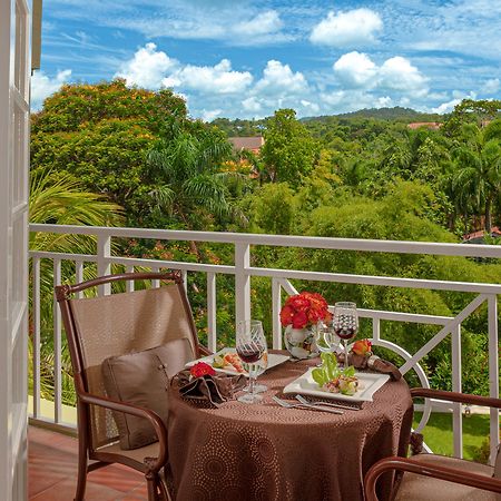 Sandals Ochi Beach Resort All Inclusive (Adults Only) Очо-Риос Экстерьер фото