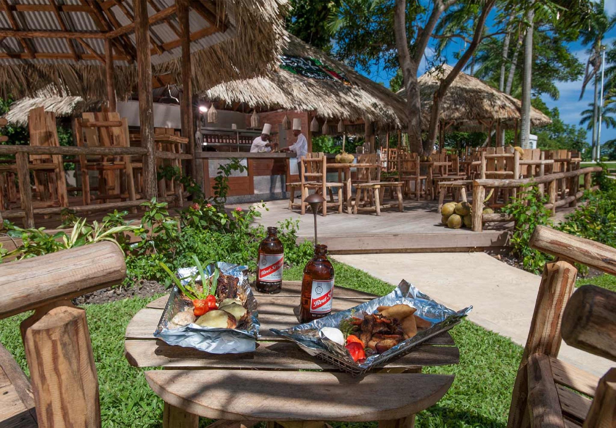 Sandals Ochi Beach Resort All Inclusive (Adults Only) Очо-Риос Экстерьер фото
